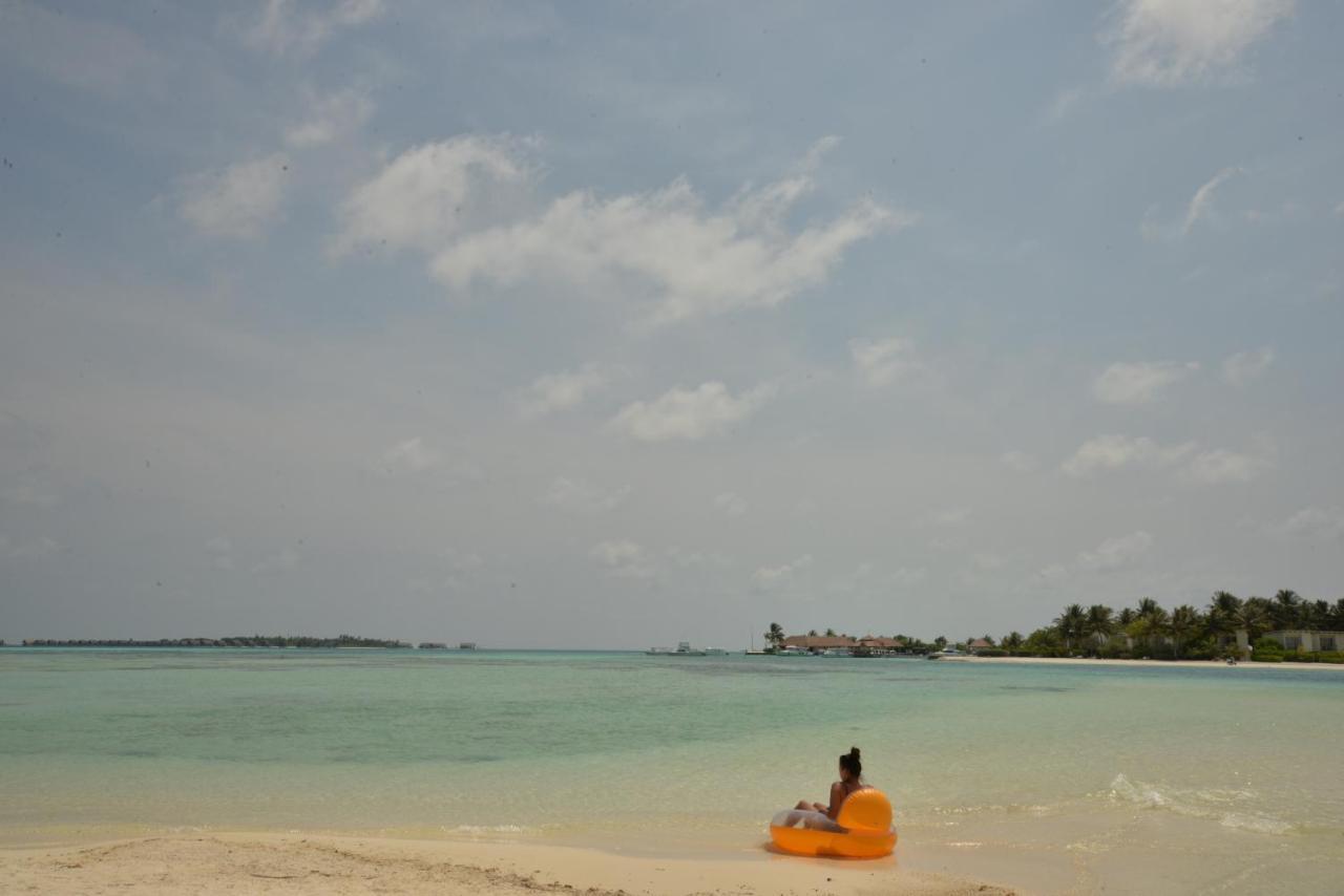 Moodhumaa Inn Guraidhoo  Bagian luar foto