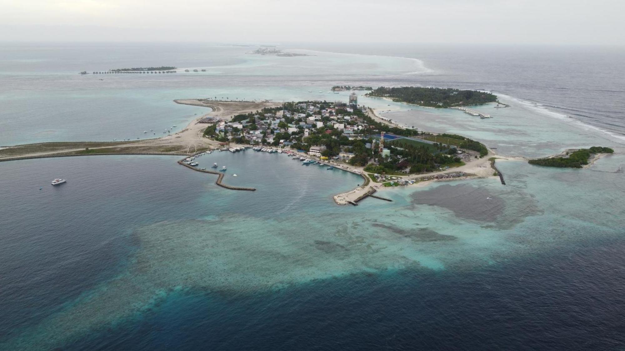 Moodhumaa Inn Guraidhoo  Bagian luar foto